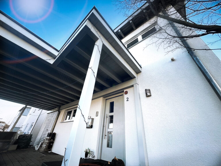 Haus Urbach KFW55 - Eingang
